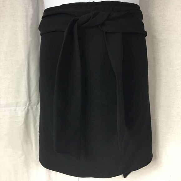 Copper& Ella black skirt tie front medium easycare - Picture 4 of 6